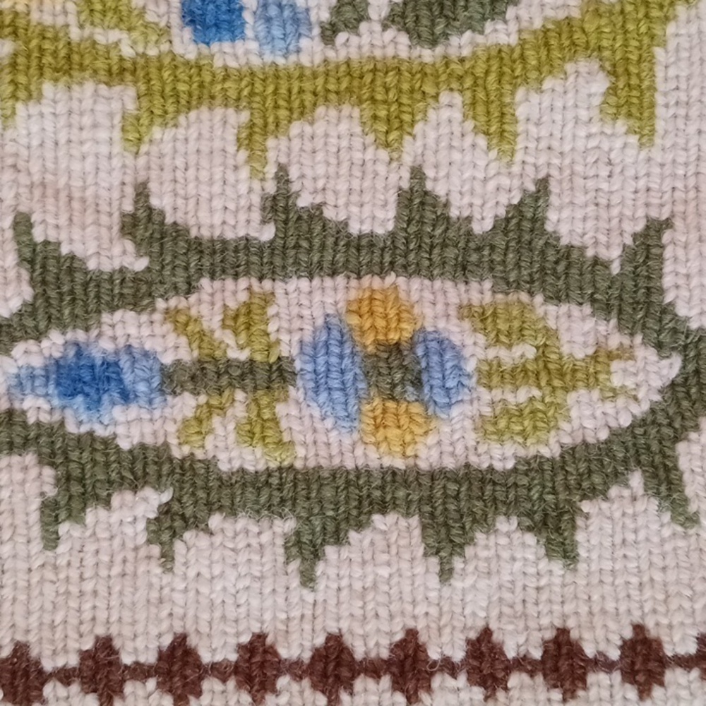 Needlepoint Pillow/Decor Hand Made In Greece 🇬🇷 - Picture 10 of 12